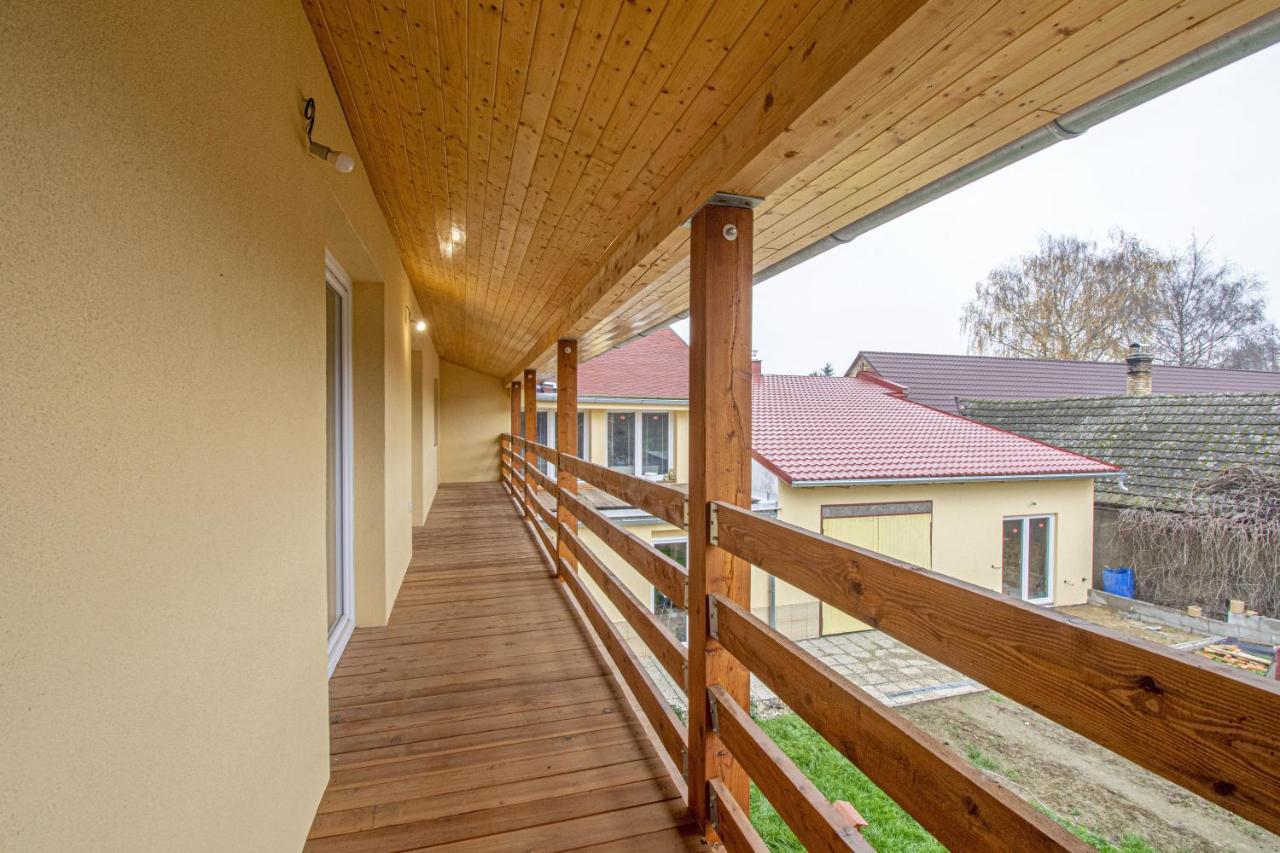 Velky Apartman Zlamanka Kromeriz Exterior photo